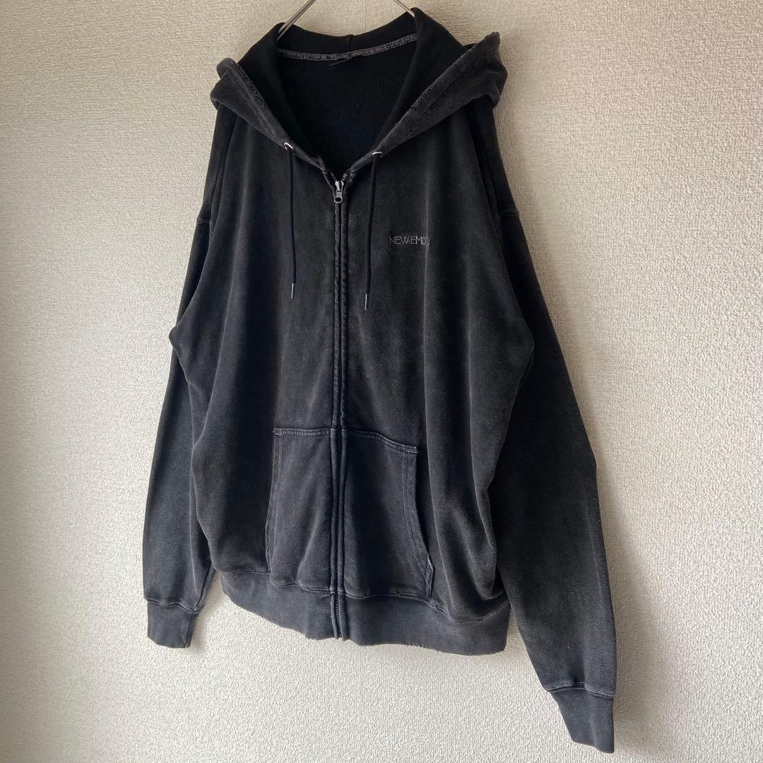 完売品NiziU Live with U 2025 HOODIE Mサイズ