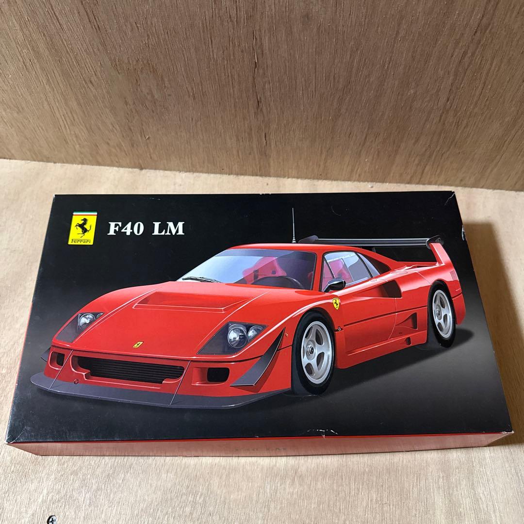 フェラーリ　F40 プラモデル　1/24 模型　FUJIMI フジミ
