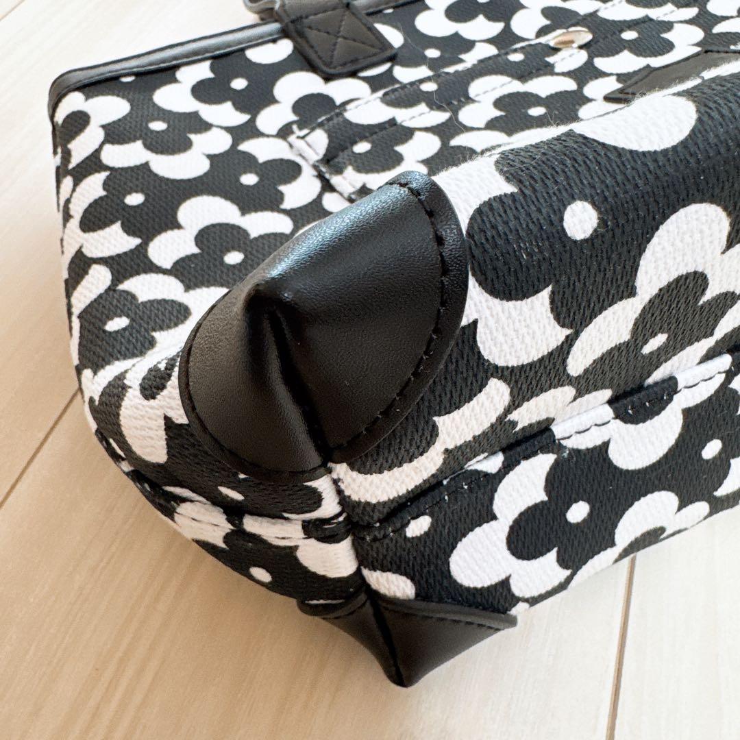 PEARLY GATESパーリーゲイツ　ジオメトリック　花柄　カートバッグ