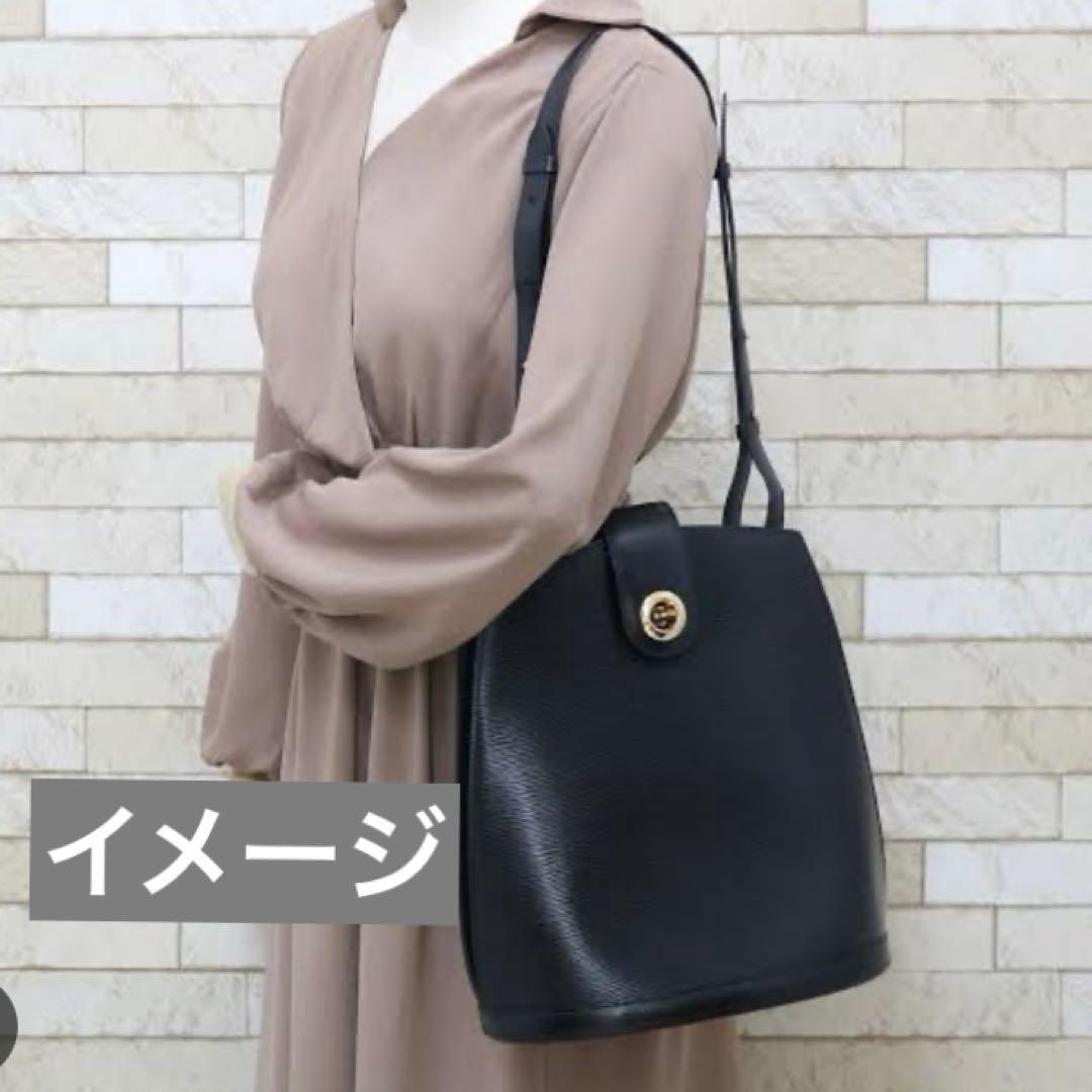 LOUIS VUITTON エピ　クリュニー　ノワール✨✨入手困難