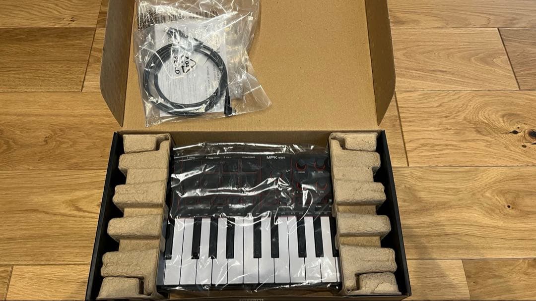 AKAI MPK mini ⅳ MIDIキーボード