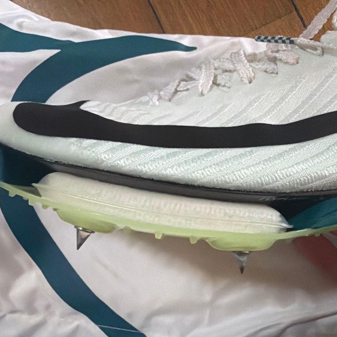 スパイク・シューズ tyu