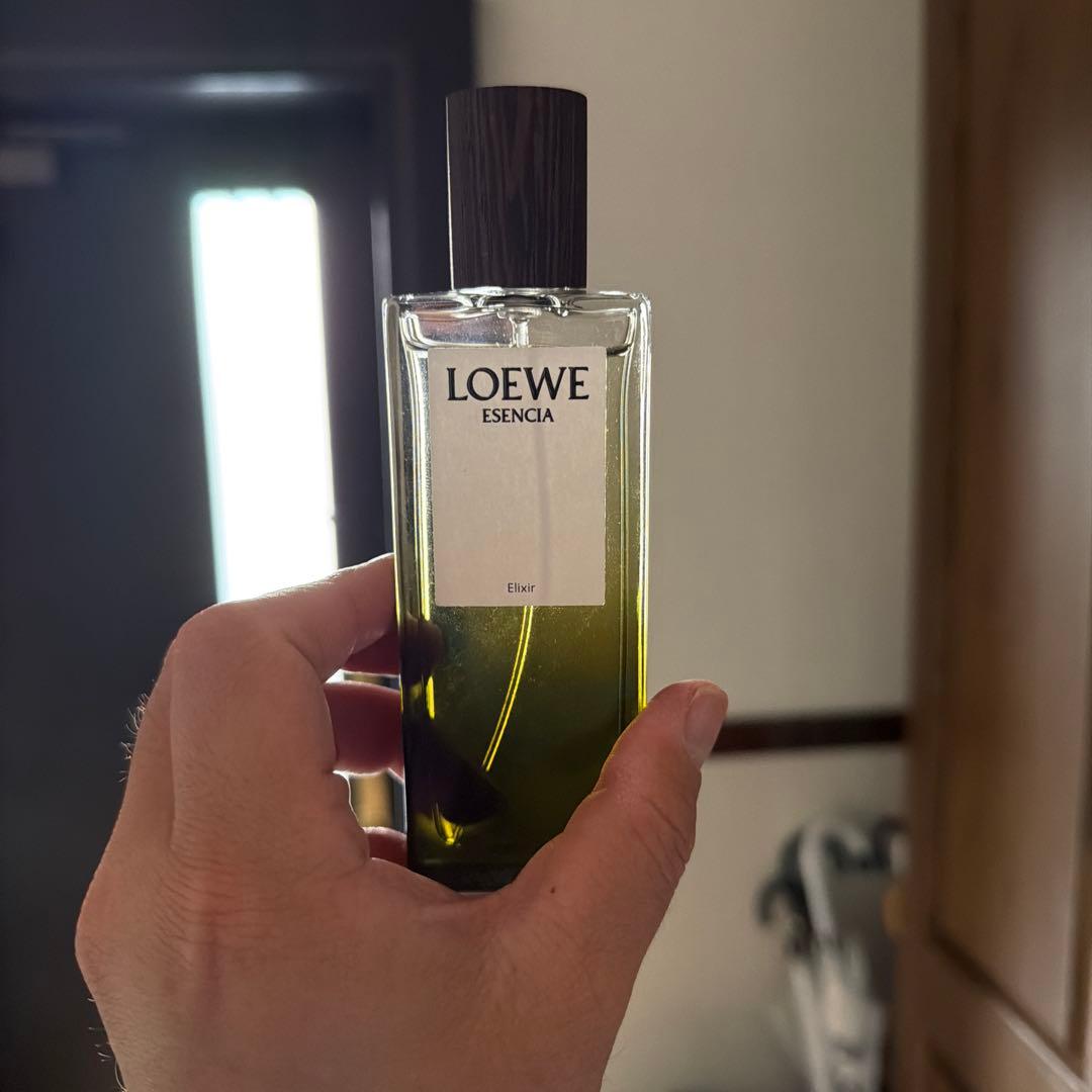ロエベ　エセンシア　エリクサー　オードパルファム