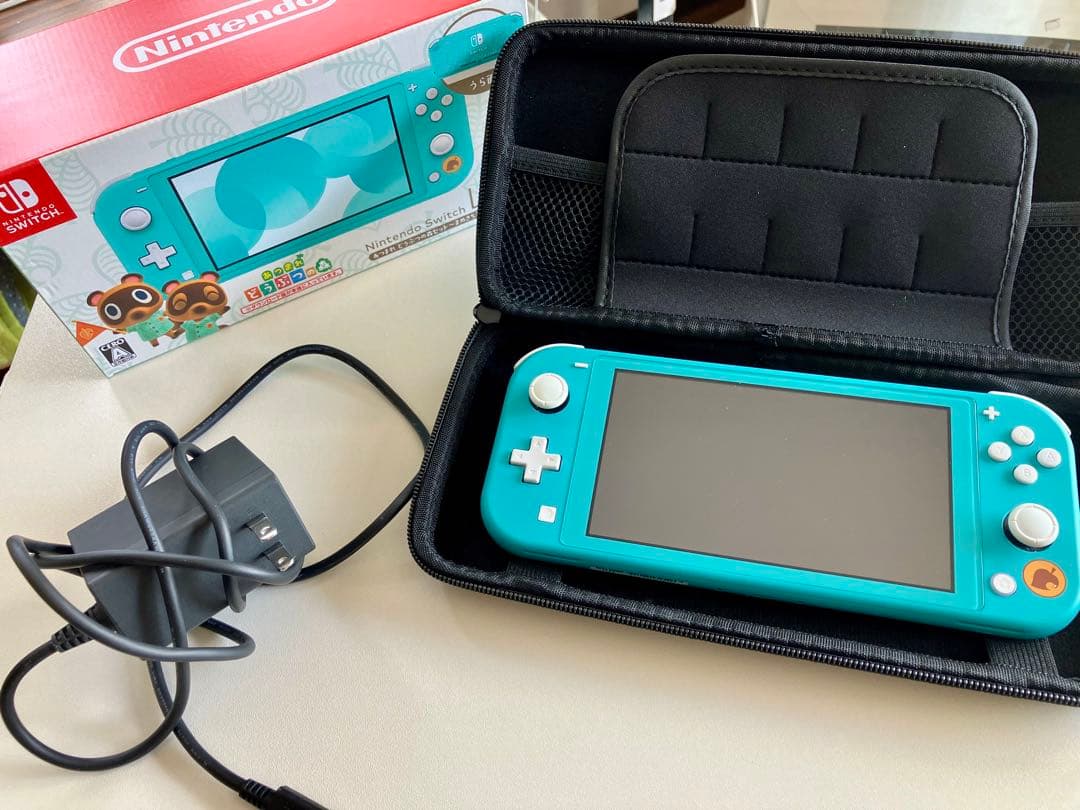 Nintendo Switch Lite まめきち＆つぶきちアロハ柄　本体