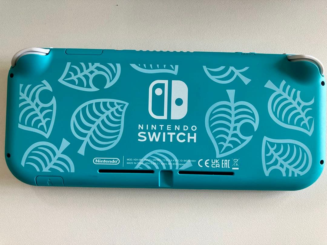 Nintendo Switch Lite まめきち＆つぶきちアロハ柄　本体