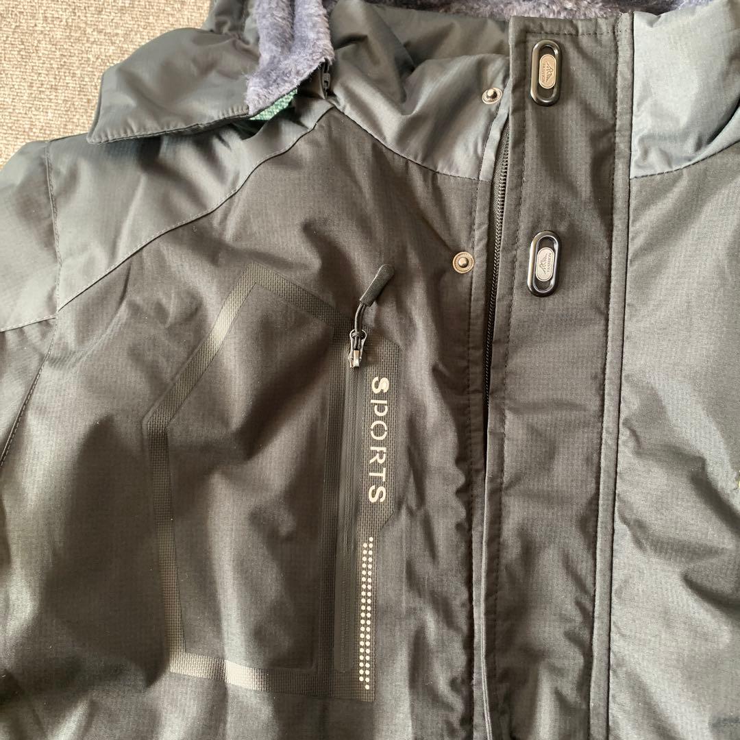 スキーウェア　スノーボードウェア　男性　新品未使用4 L実物サイズ3L程度