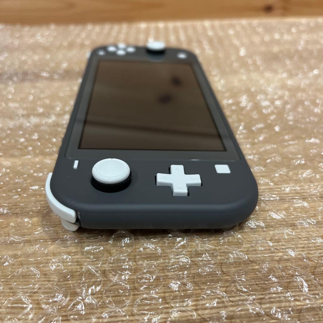 Nintendo Switch Lite グレー 本体（カバー付き）