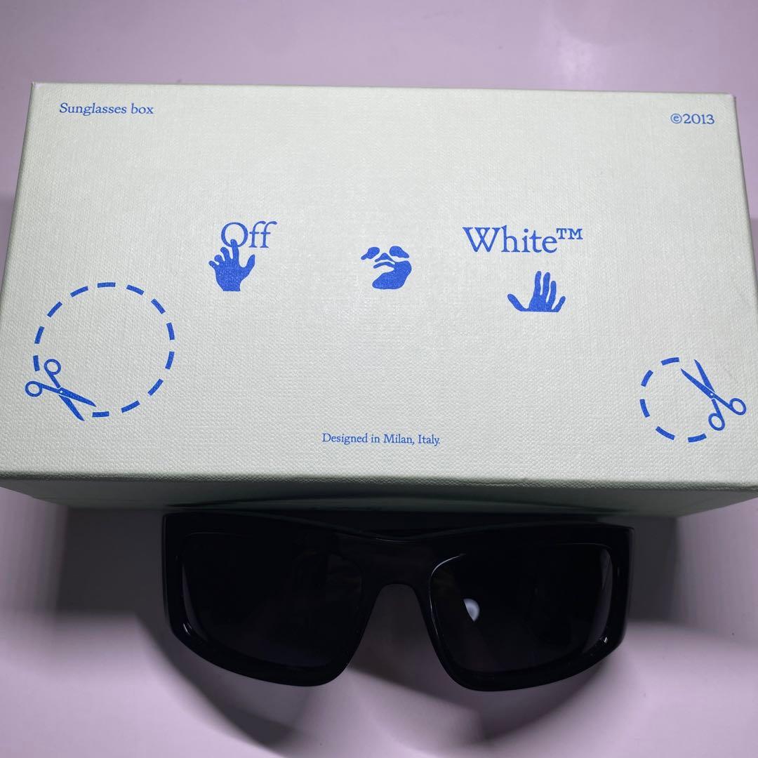 off-white サングラス　ブラック