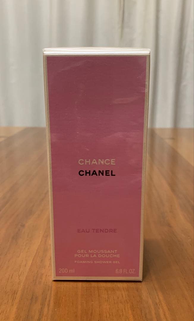 パイナップル様　未使用　CHANEL チャンス オー タンドゥル シャワージェル
