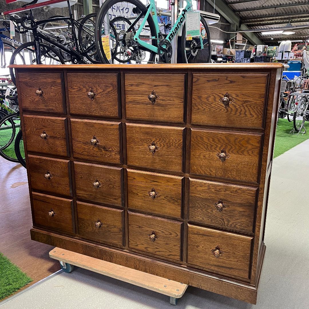 美品 葉山ガーデン 葉山クラシック オーク材 ドロワーチェスト 4段 16杯