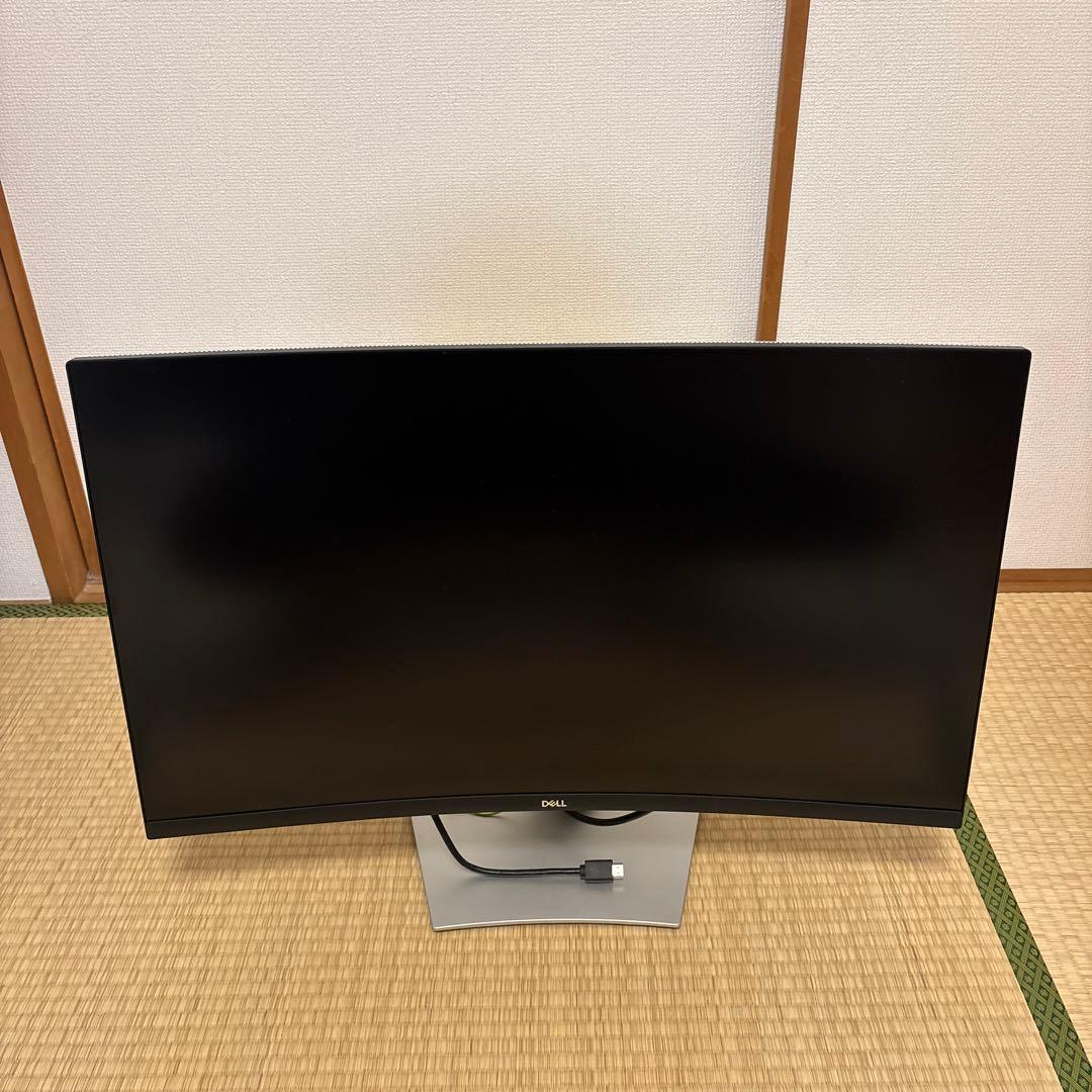Dell S3221QS 31.5インチ 曲面4Kモニター