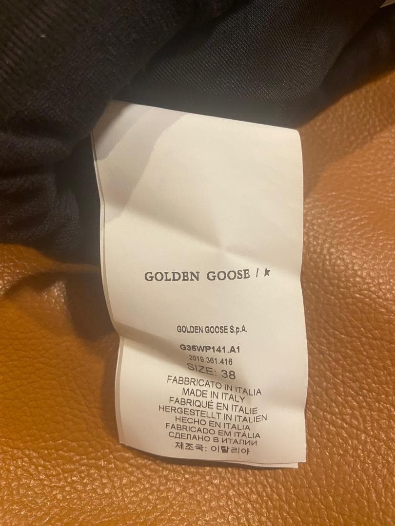 【美品】ゴールデングース　スパンコール　レディース　ショートパンツ