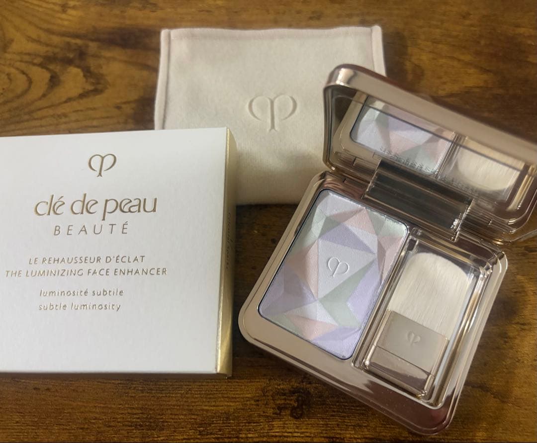 クレドポーボーテ ルレオスールデクラ 17フェイスカラーハイライト