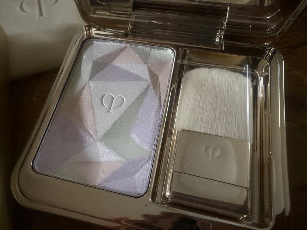 クレドポーボーテ ルレオスールデクラ 17フェイスカラーハイライト