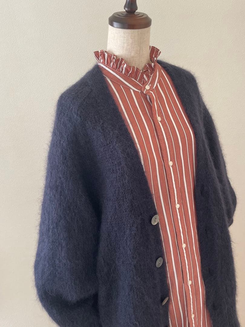 【ギャルリーヴィー】キッドモヘヤ Vネックカーディガン　日本製