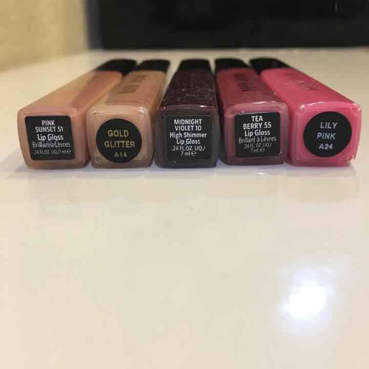 全て売り切れとなりましたm(._.)m ボビーブラウン リップグロス