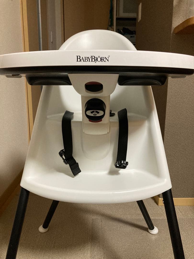 ベビービョルン ハイチェア（ハーネス付き）