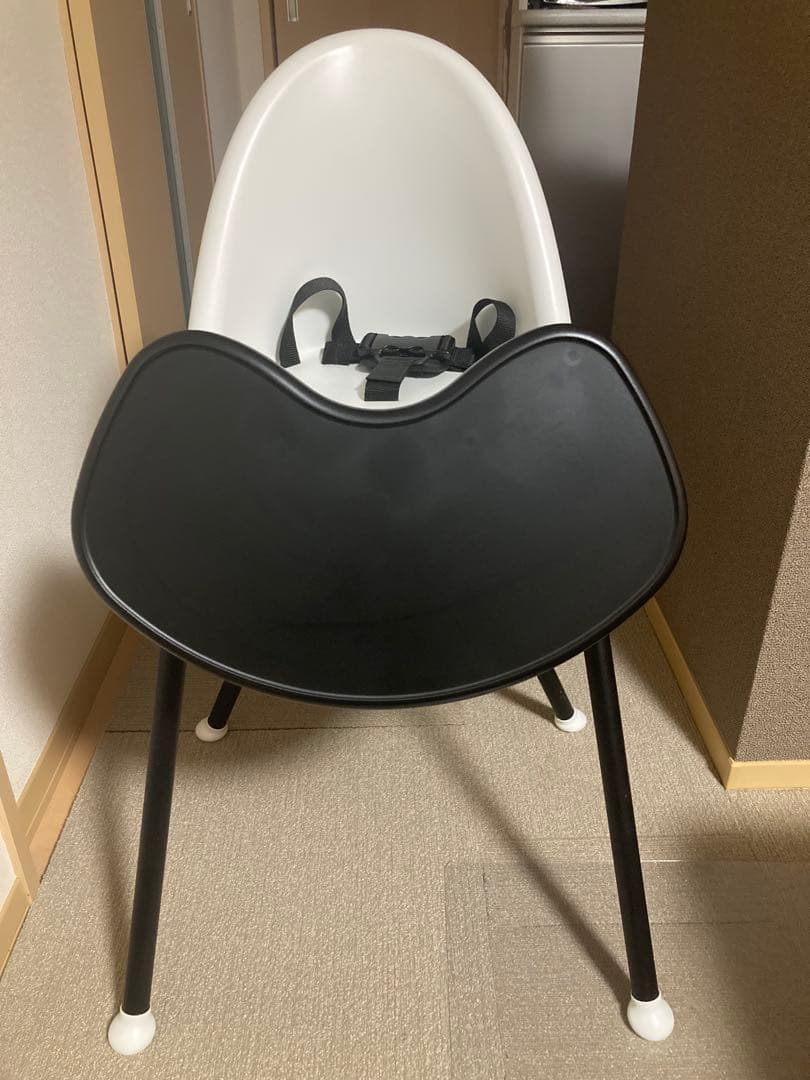 ベビービョルン ハイチェア（ハーネス付き）