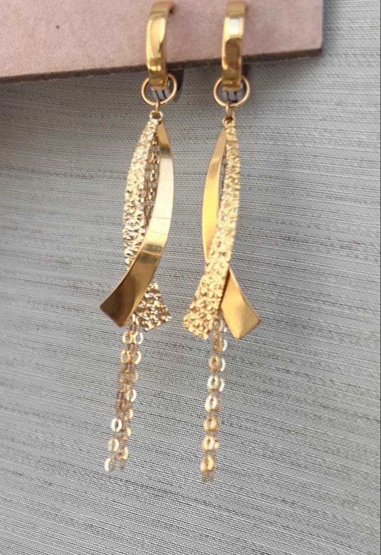 K18YG スイングデザインチャーム