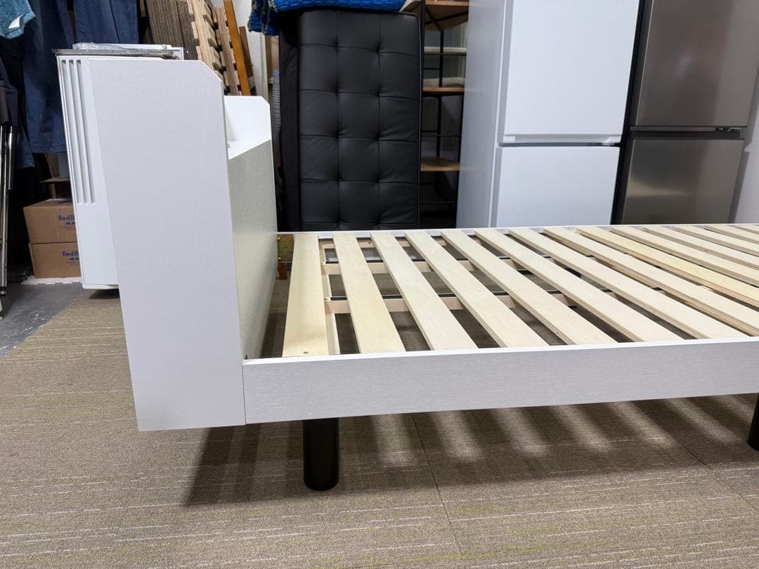 【超美品】ニトリ　シングル　 棚付きすのこベッド（MRS WH）　ベッドフレーム