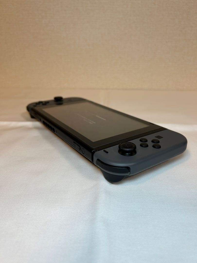 任天堂Switch 通常版 グレー