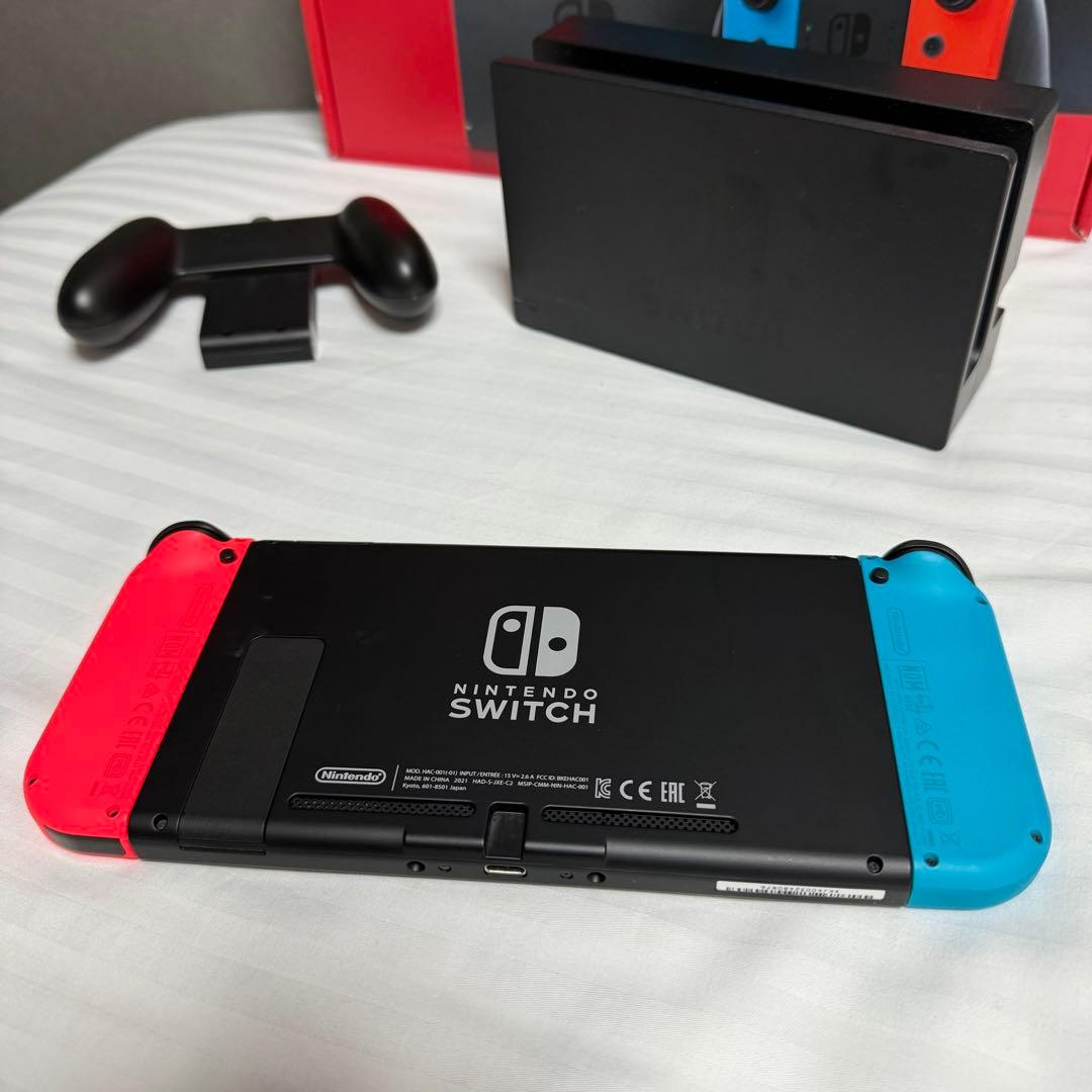 ソフト3点セット送料無料⭐️美品⭐️Nintendo Switch 本体