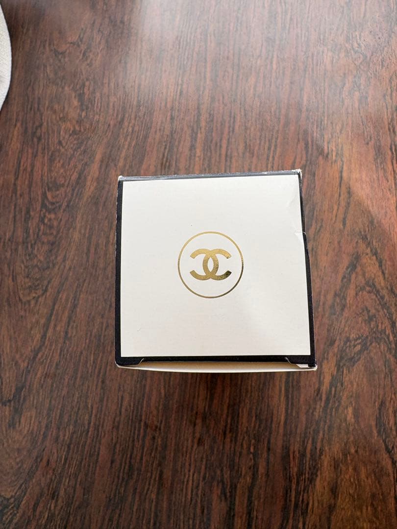 CHANEL Eau de Toilette N°19 100ml リフィラブル