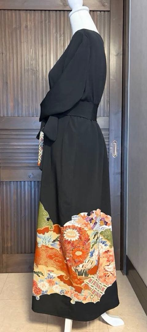着物リメイク　黒留袖　ロングワンピース　　花鞠
