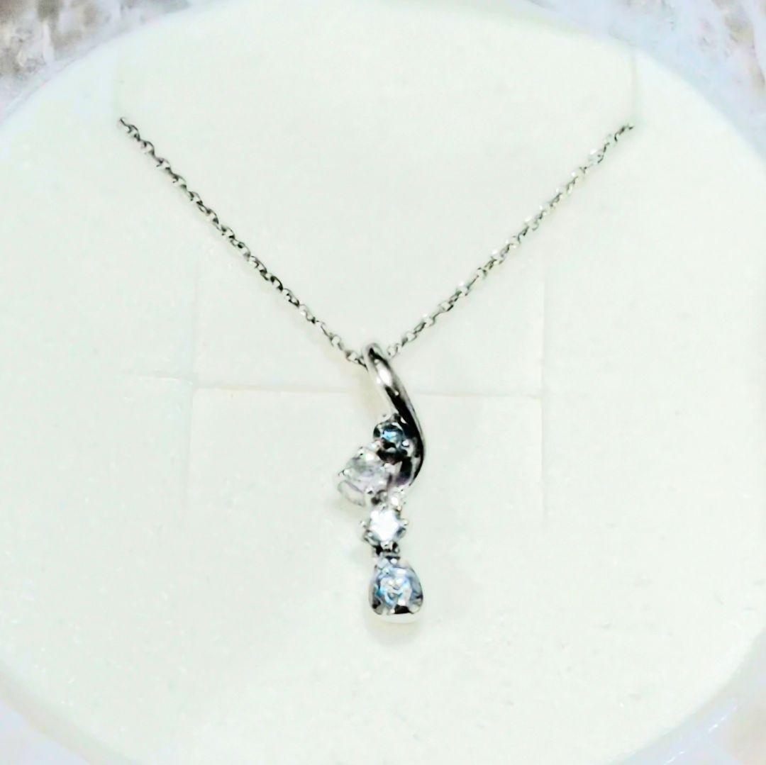 4℃ K18WGネックレス（ブルートパーズ、アクアマリン）