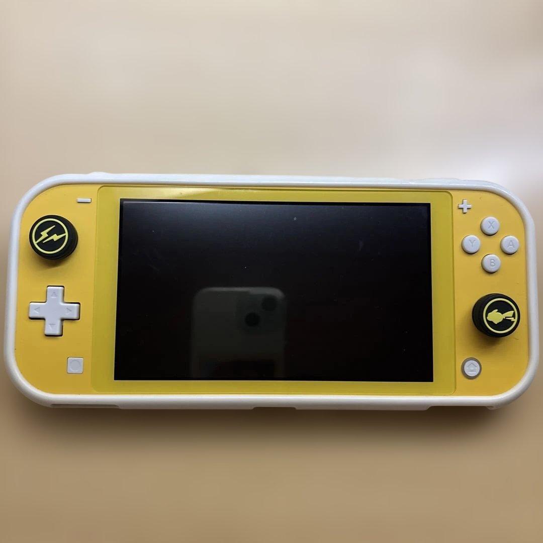 Nintendo Switch Lite ピカチュウデザインカバー