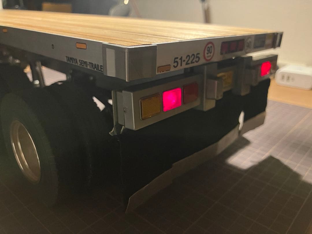 タミヤ1/14 フラットヘッド