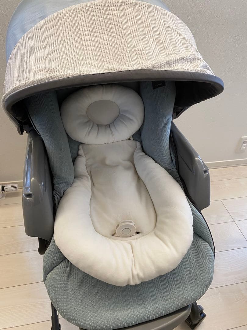 コンビ　スイングベッド&チェア