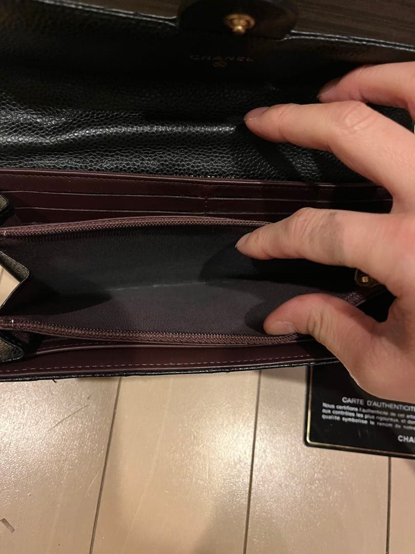 CHANEL キャビアスキン　ブラック長財布　マトラッセ