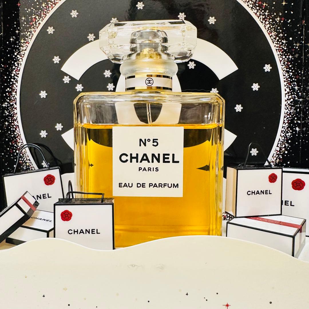 シャネル　N°5 オードパルファム 香水　100ml シアターコフレ