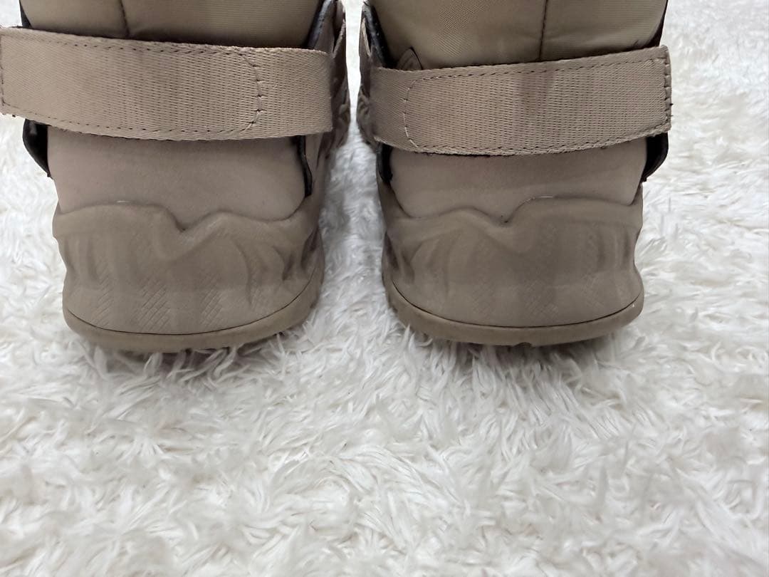 HYKE✖️KEEN コラボ　スノーブーツ　ベージュ　　　25.0