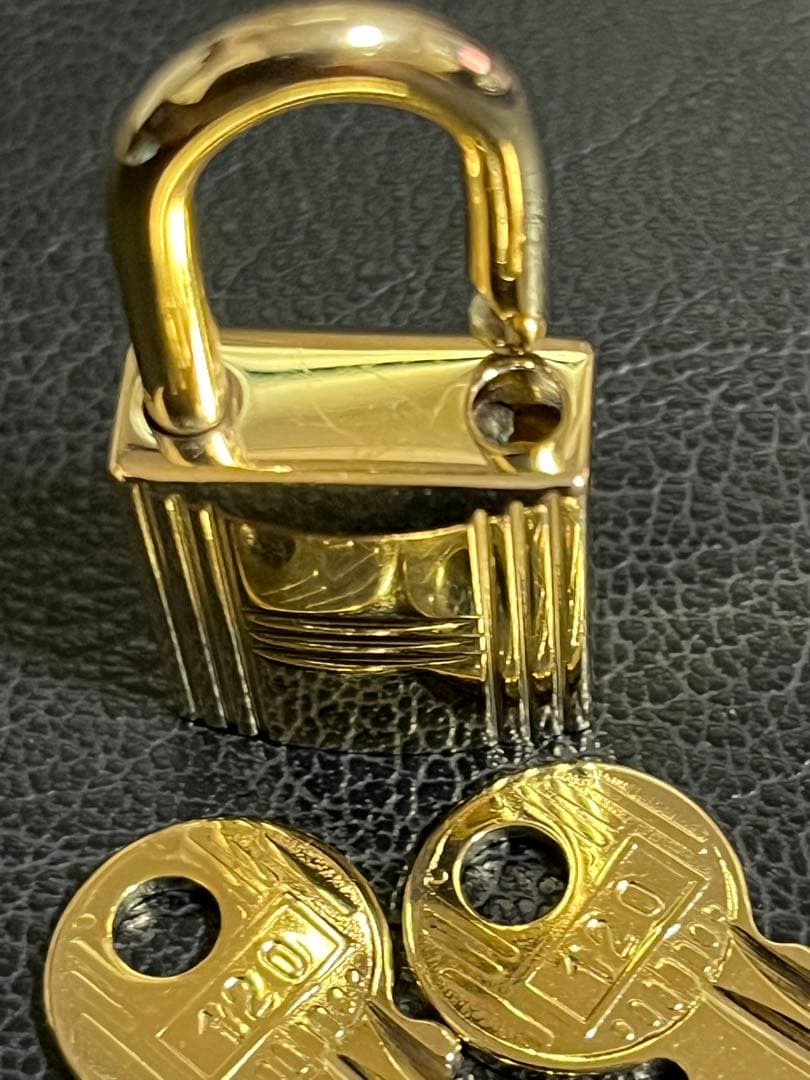 エルメス　ゴールド　カデナ　南京錠　鍵　120 鍵2本付