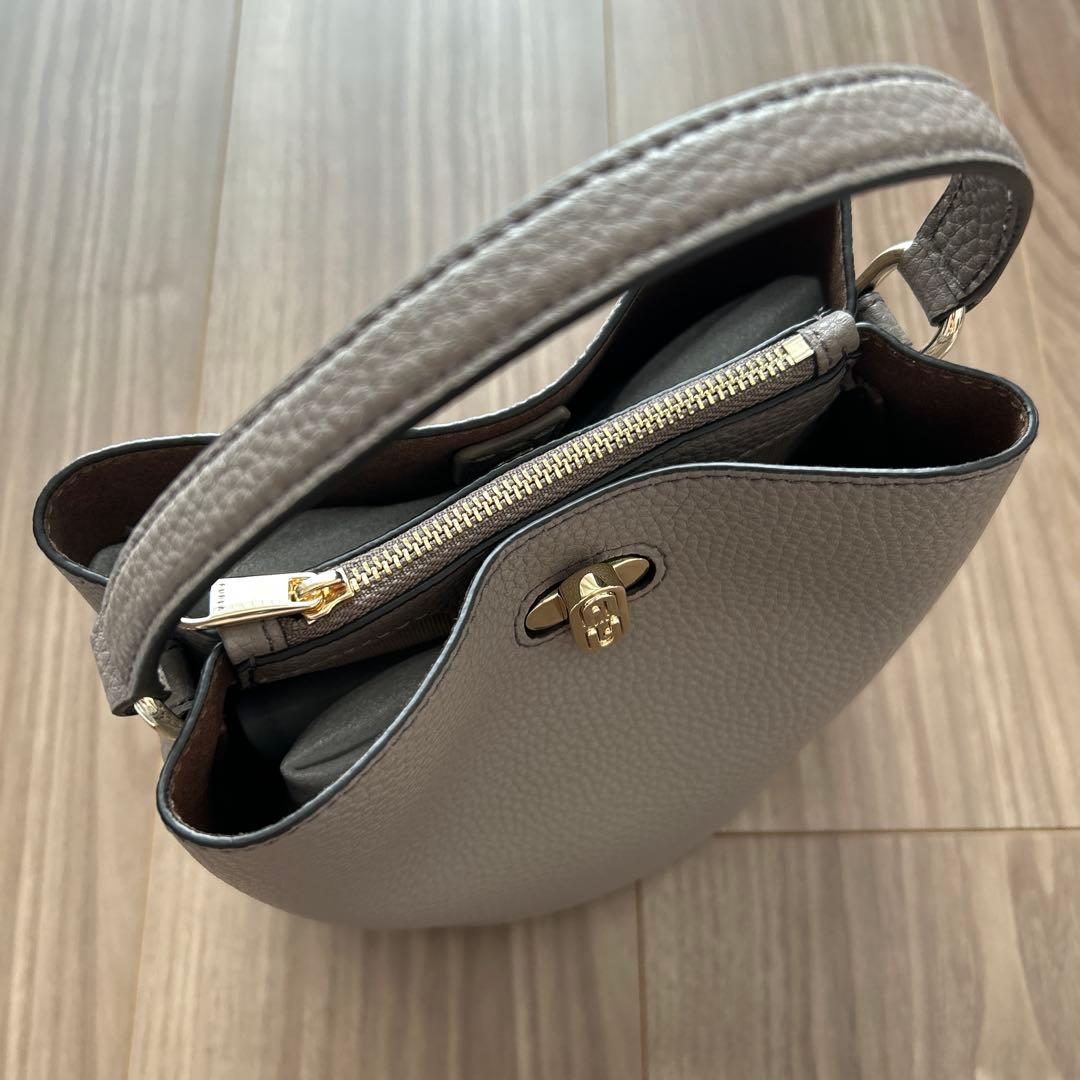 【超美品】FURLA ダナエ　フルラ