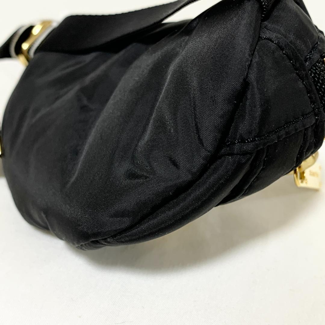 新品タグ付　シータパランティカ　ボディバッグ　ポーチ　ナイロン　ゴールド金具　黒