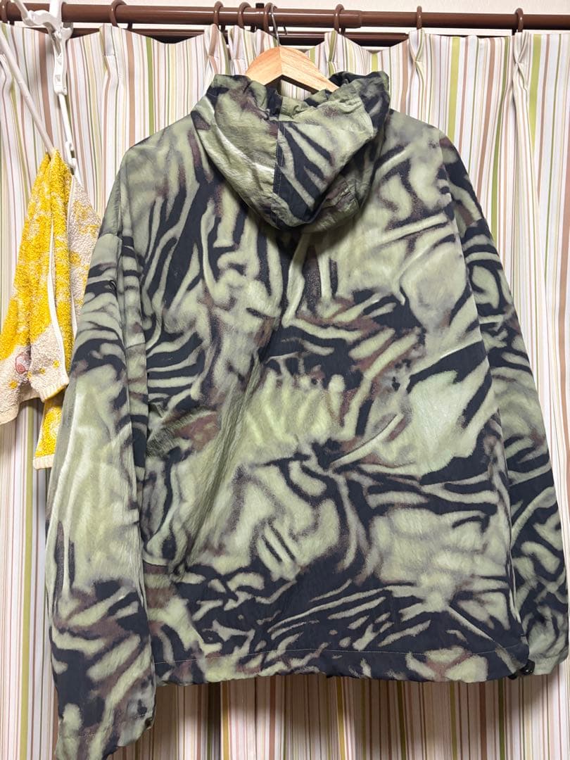 迷彩 フード付きナイロンジャケット