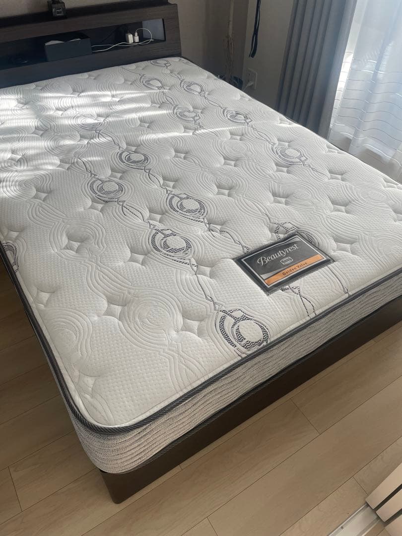 シモンズ　Beautyrest Golden Value ダブルマットレス