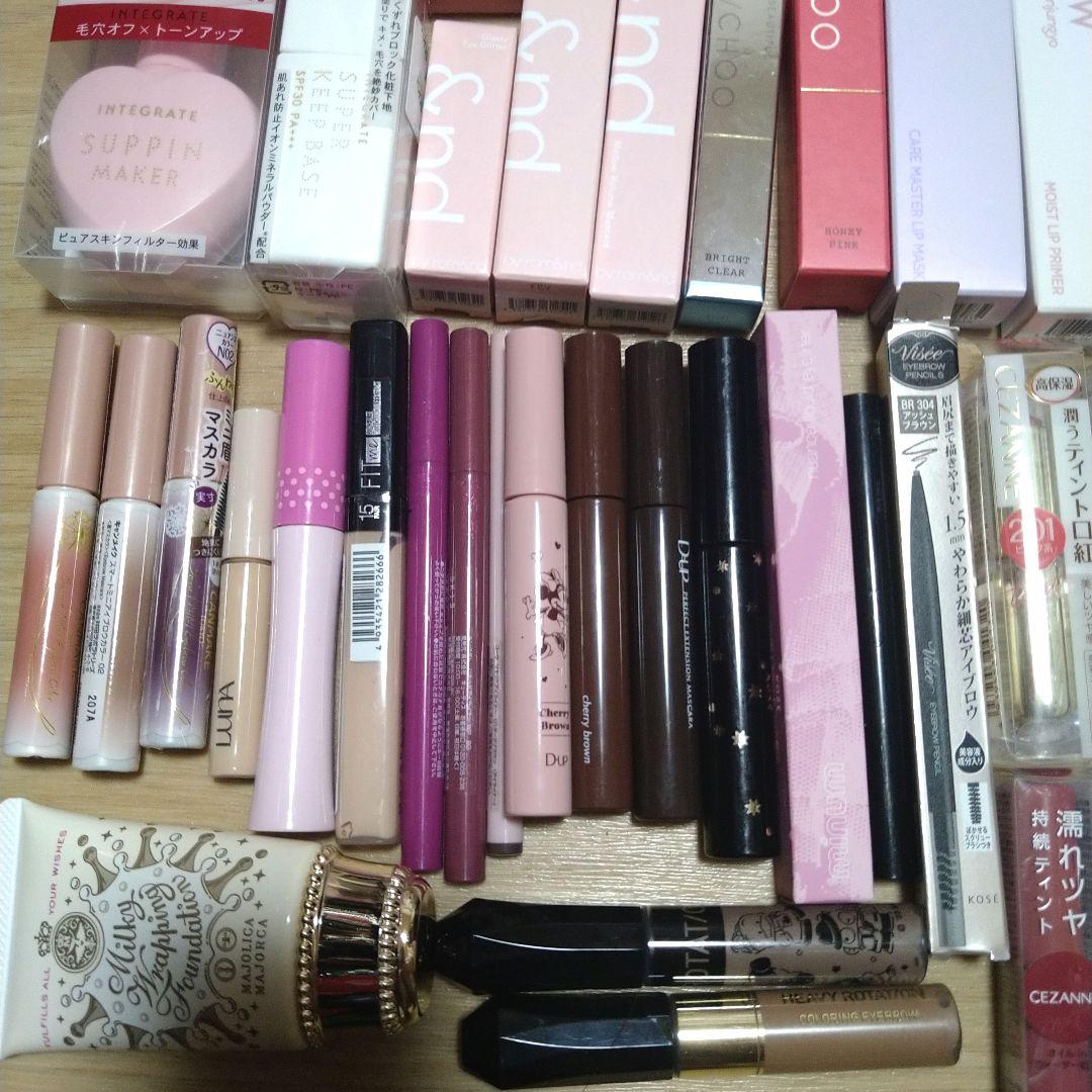コスメ　まとめ売り　約70点！！