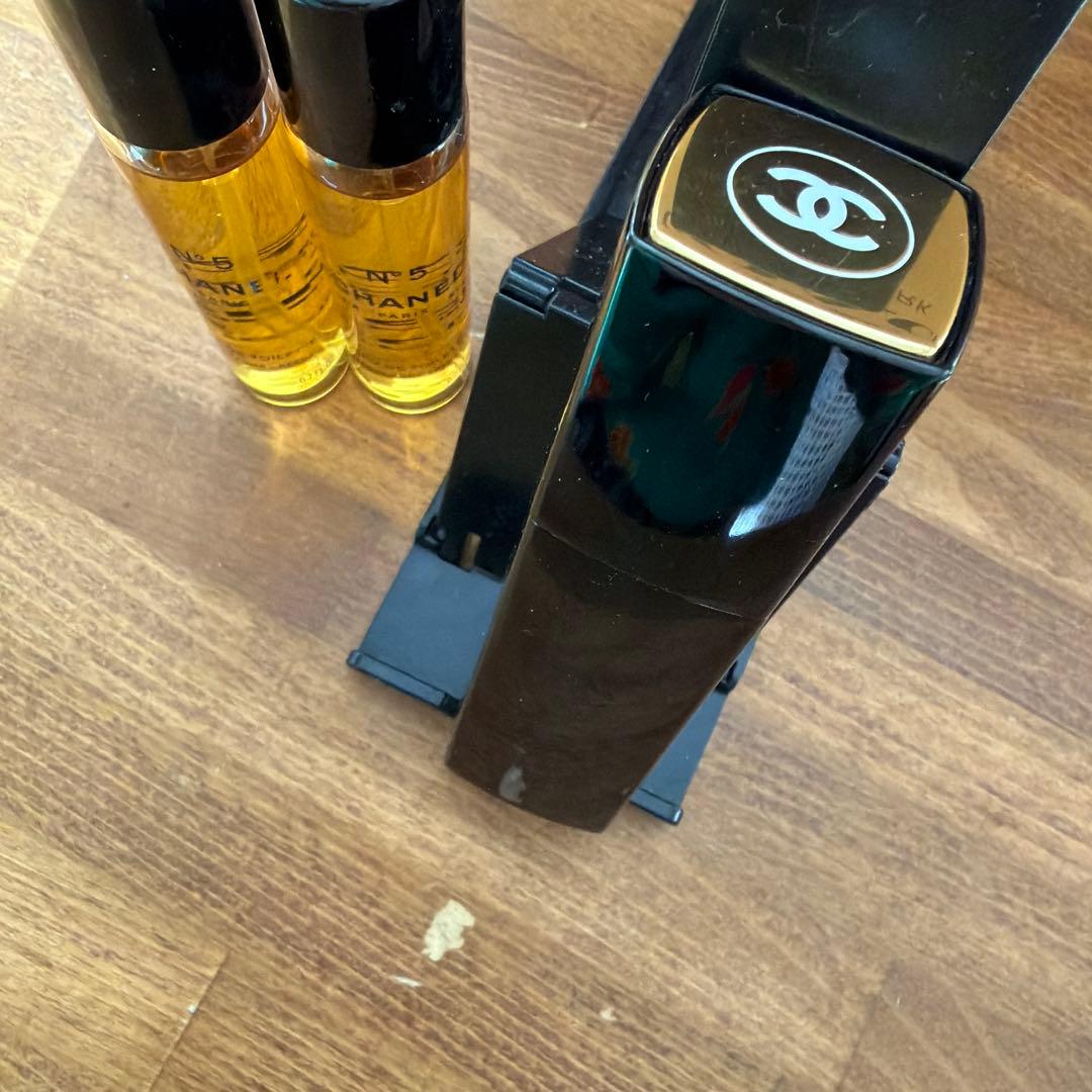 シャネル　パーススプレイ