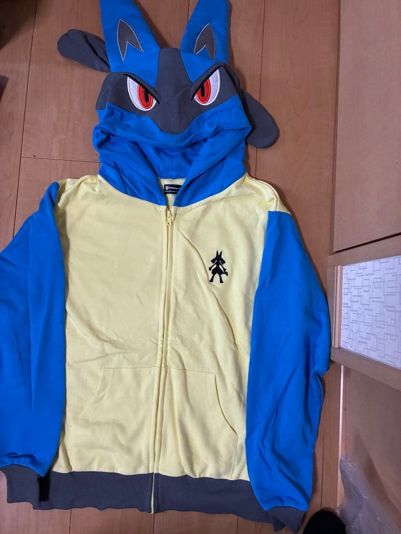 ルカリオパーカー ポケモンセンター ハロウィン