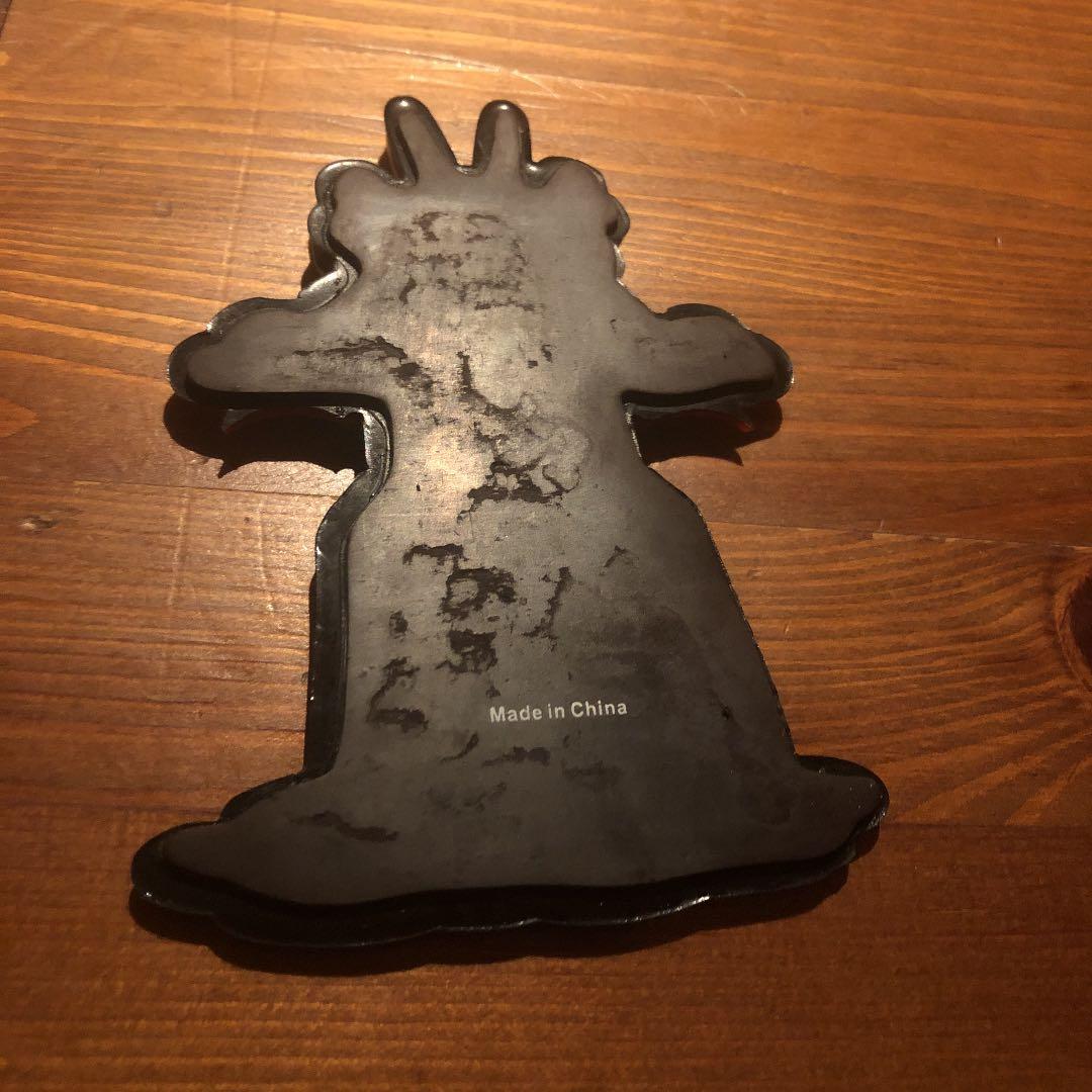 ARKITIP KAWS特集号1000部限定マグネット付き