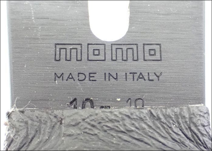 momo ステアリング 35φ ディープコーン