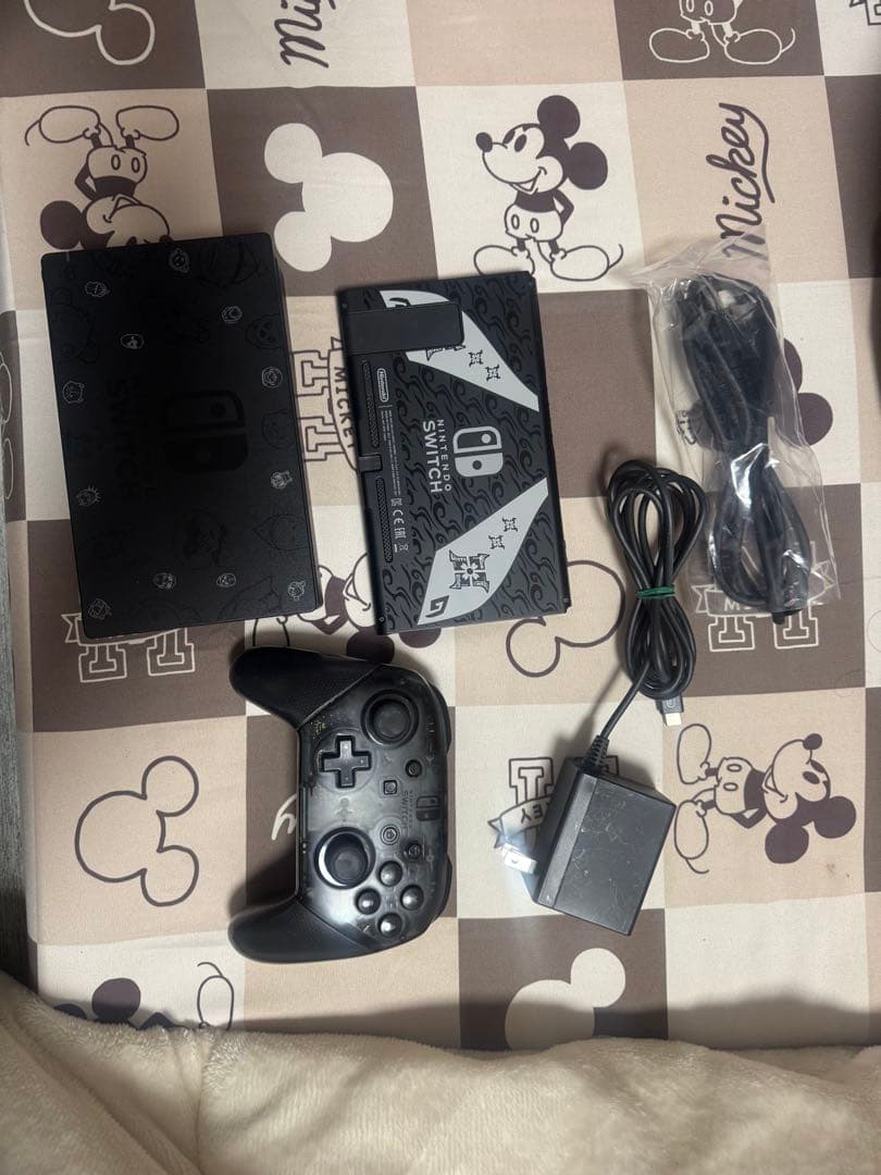 値下げNintendo Switch 本体 プロコン+ 付属品　ジョイコン欠品