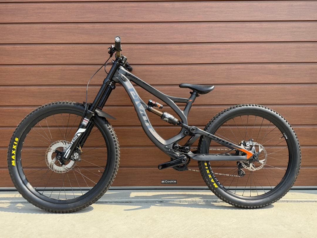 美品PIVOT PHOENIX DH Sサイズ キッズ仕様　緊急値下げ！