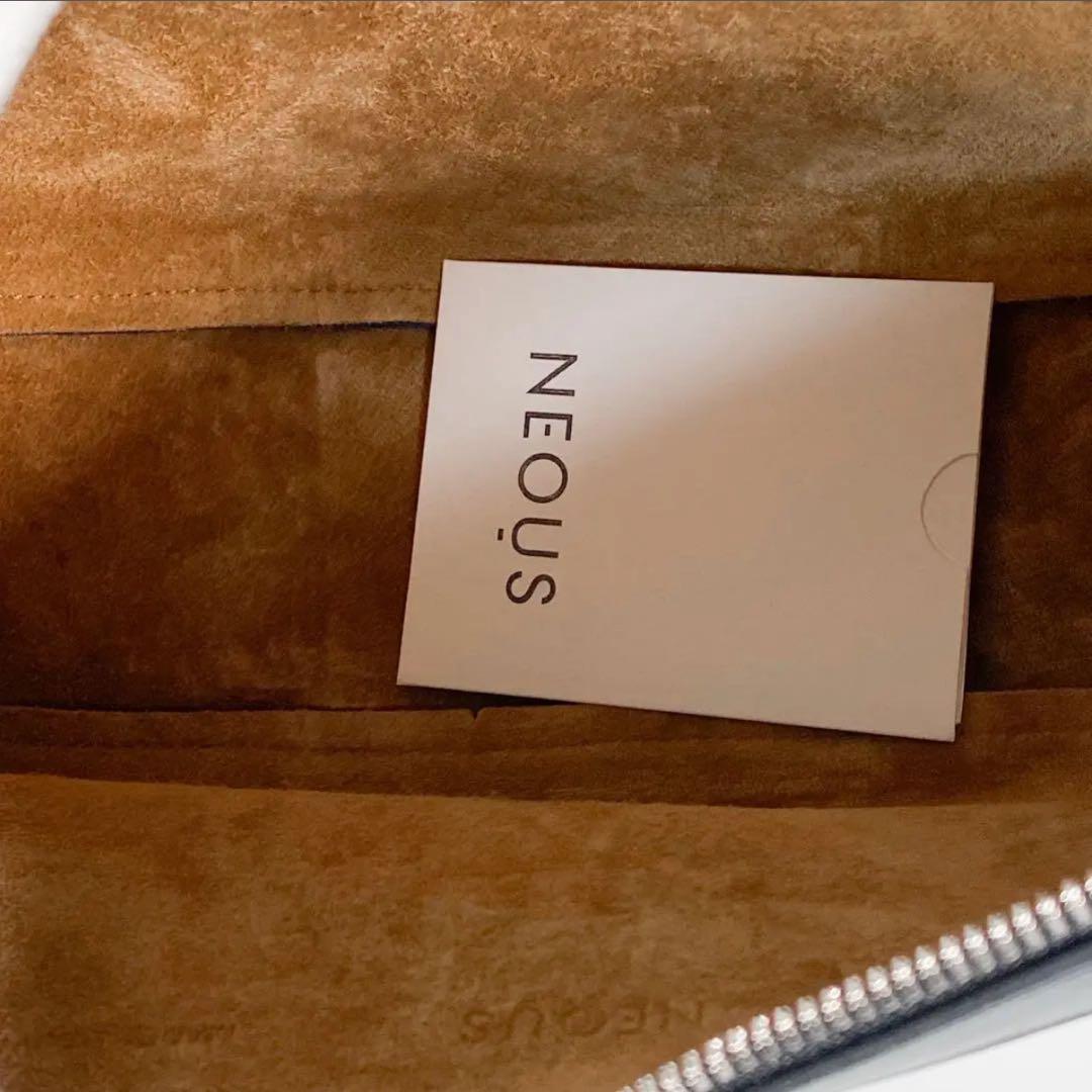 ⬜︎新品タグ付き未使用品 ⬜︎NEOUS ネオアス レザーバッグ ハンドバッグ