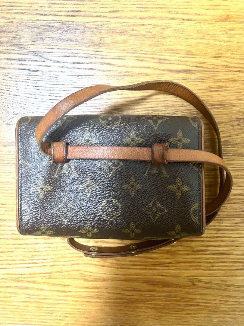 ポコ Louis Vuitton モノグラム ボディバッグ ウエストポーチ