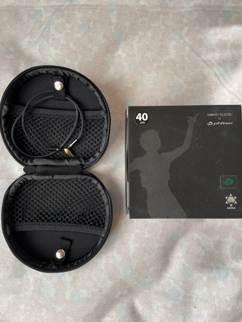 ファイテンRAKUWAネック　ウィングスゴールド